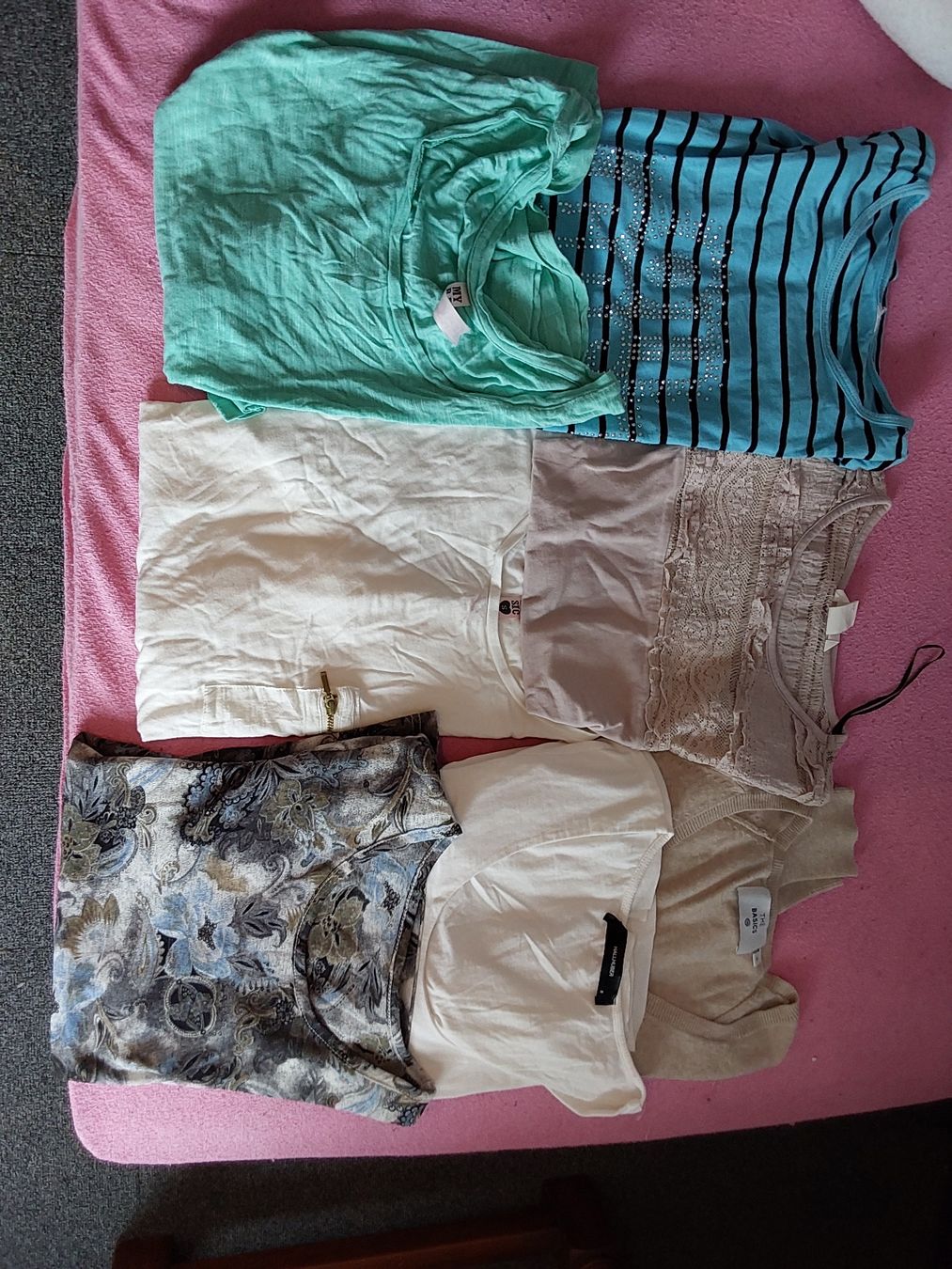 Lotti di vestiti: Grosses tolles Kleiderpaket Gr.S – Usato da Döttingen venduto da Verkauf 1