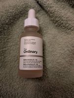 The ordinary alpha arbutine 2% acide hyaluronique 