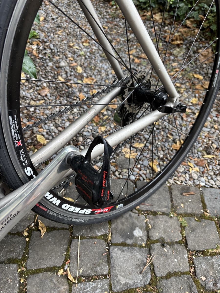 Velos: Red Bull Pro-SL Velo mit Klickpedal – Gebraucht aus Bern von miirmiir 4