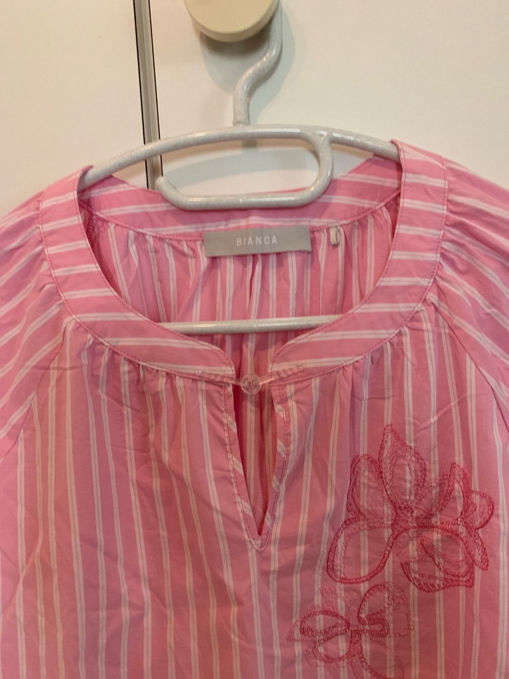 Camicette: Neue Bluse von Bianca 40 und42 grosse – Nuovo e nell'imballaggio originale da Lausen venduto da tiguan07 1