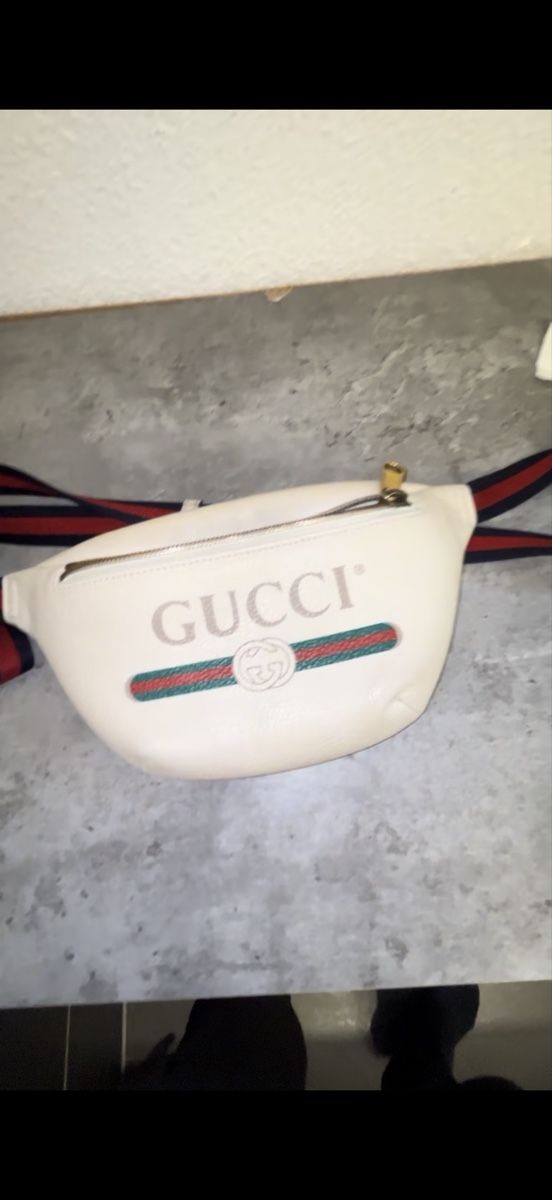 Gucci Taschen: Gucci Tasche – Gebraucht aus Buttikon SZ von FDI
