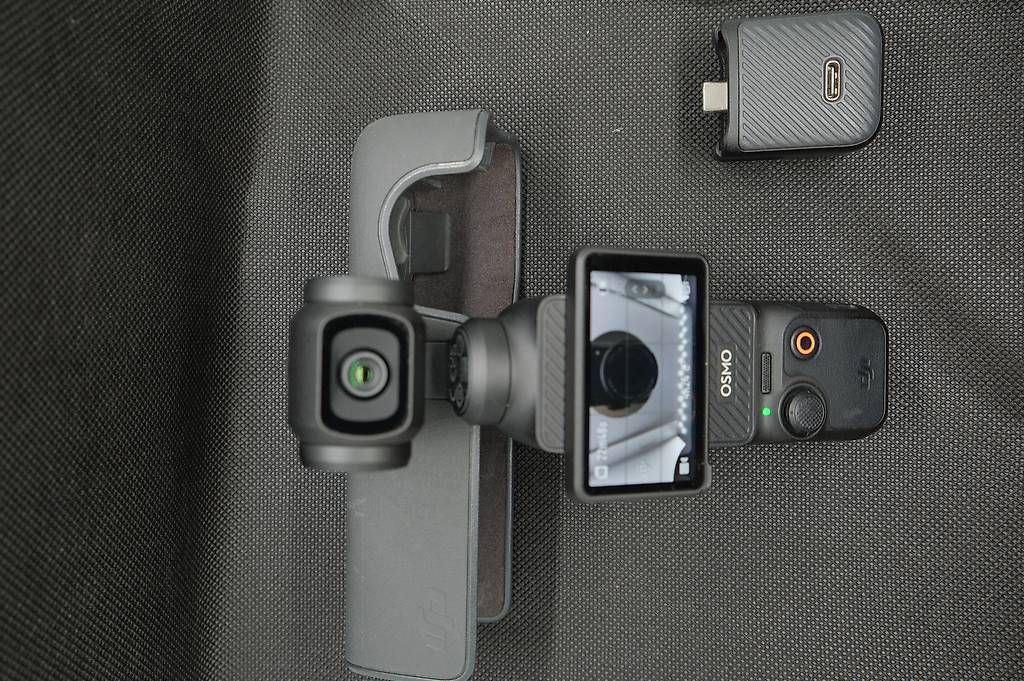 Action Cam: DJI Osmo Pocket 3  Excellent Condition – Usato da Neuchâtel venduto da Carlosfmunoz 1