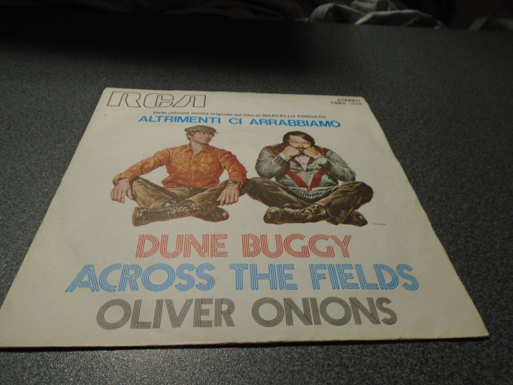 Dischi in vinile: Singel Oliver Onions, Dune Buggy / Across the Fields – Usato da Zürich venduto da abraxas1291