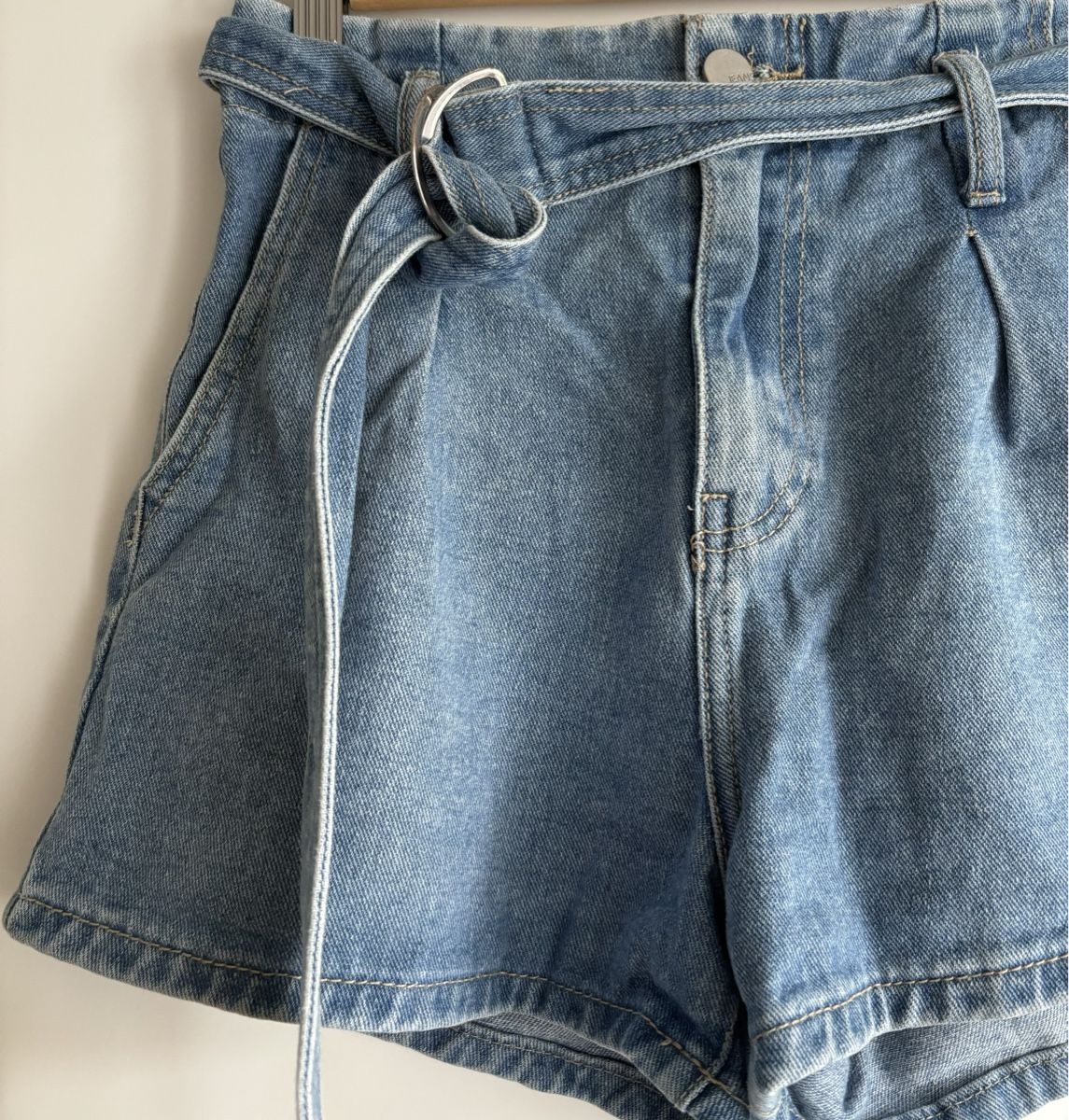Jeans: jeans shorts – Usato da Männedorf venduto da giu_wm6d 2