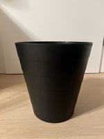 Abfalleimer; schwarzer Kunststoff 