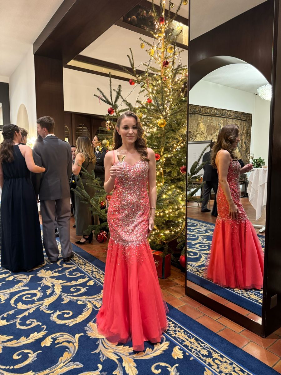 Kleider: Glitzerndes Abendkleid, Gr. 36, Lachsrosa, Samyra – Gebraucht aus Winterthur von mar_hcp9 3