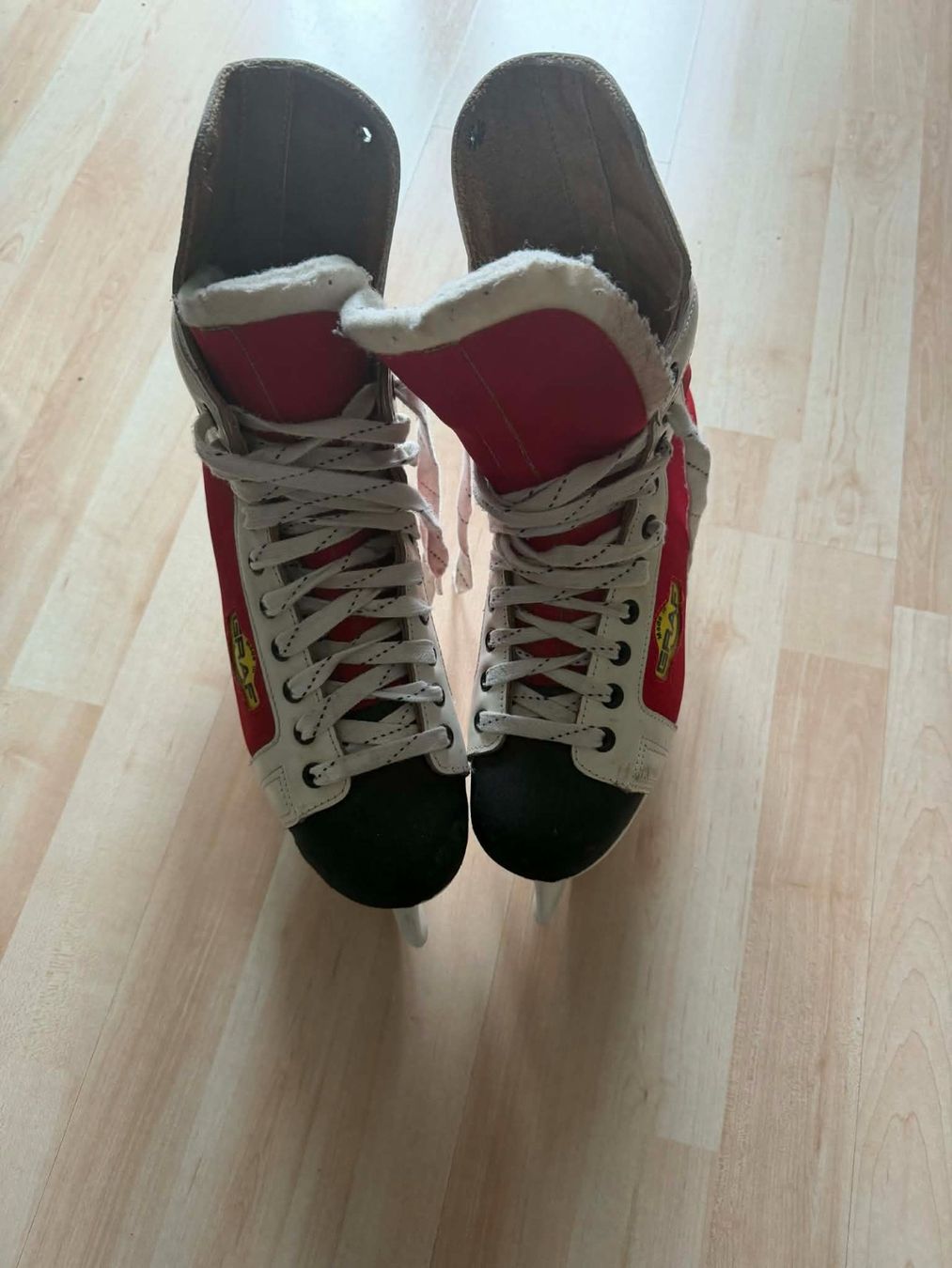 Graf Pattini da ghiaccio: Schilttschuhe Graf – Usato da Dietikon venduto da myr_ym6j