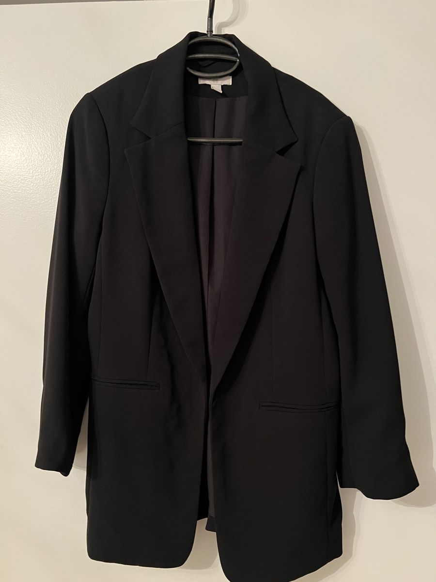 H&M Vestes: SCHWARZER BLAZER H&M GR. 38 – D'occasion à Rothrist par FL_17