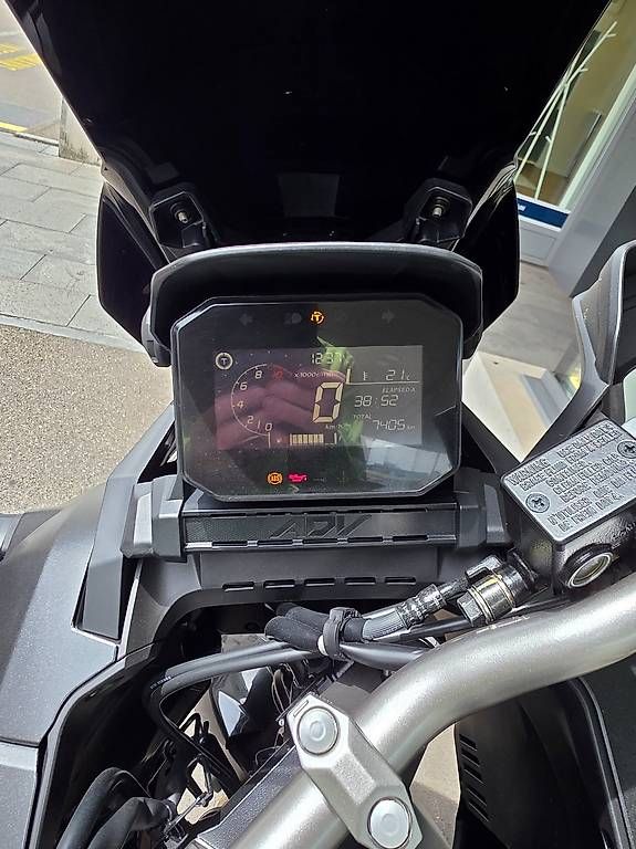 Scooter: Honda ADF 350 A – Usato da Hausen am Albis venduto da RogerHoechli 2