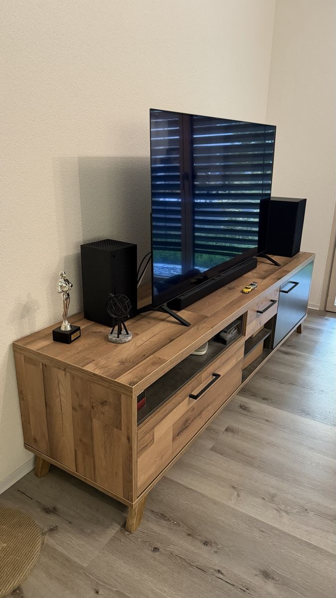 TV Möbel: TV Möbel – Gebraucht aus Gelterkinden von rox_9fqc 1