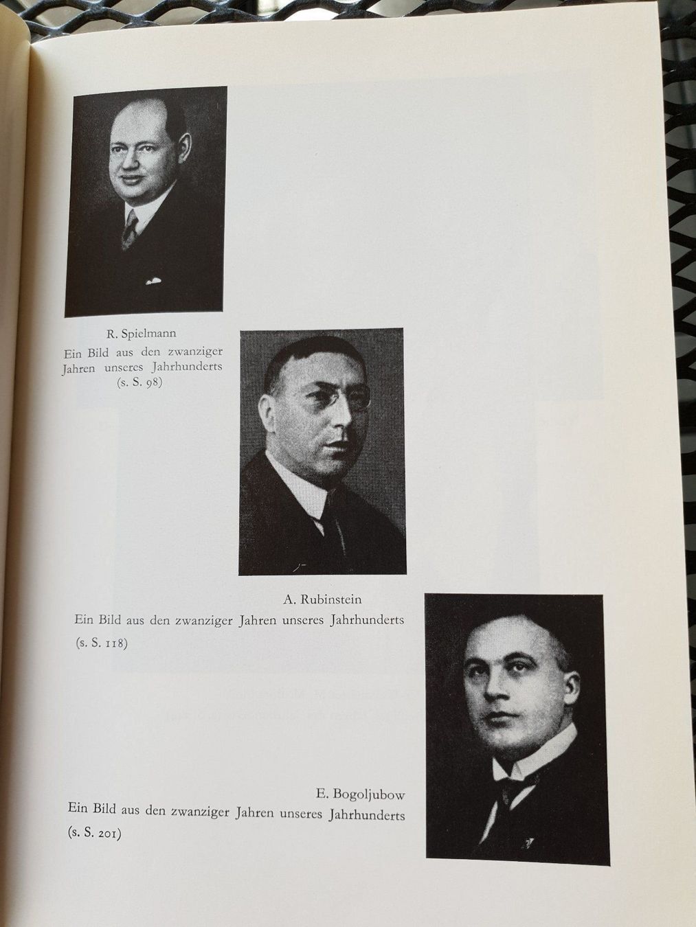 Libri: Schachbuch GOLDENE SCHACHZEITEN – Usato da Muttenz venduto da Langerochade 2