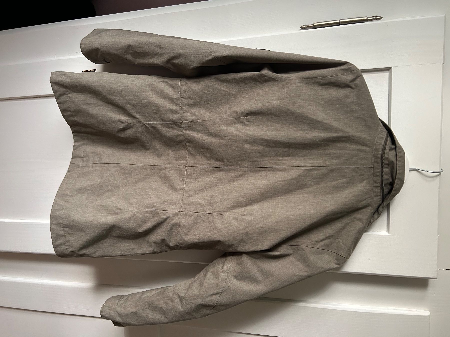 Jack Wolfskin Giacche: Jack Wolfskin Windjacke XS olive – Usato da Hägendorf venduto da Misschatred 1