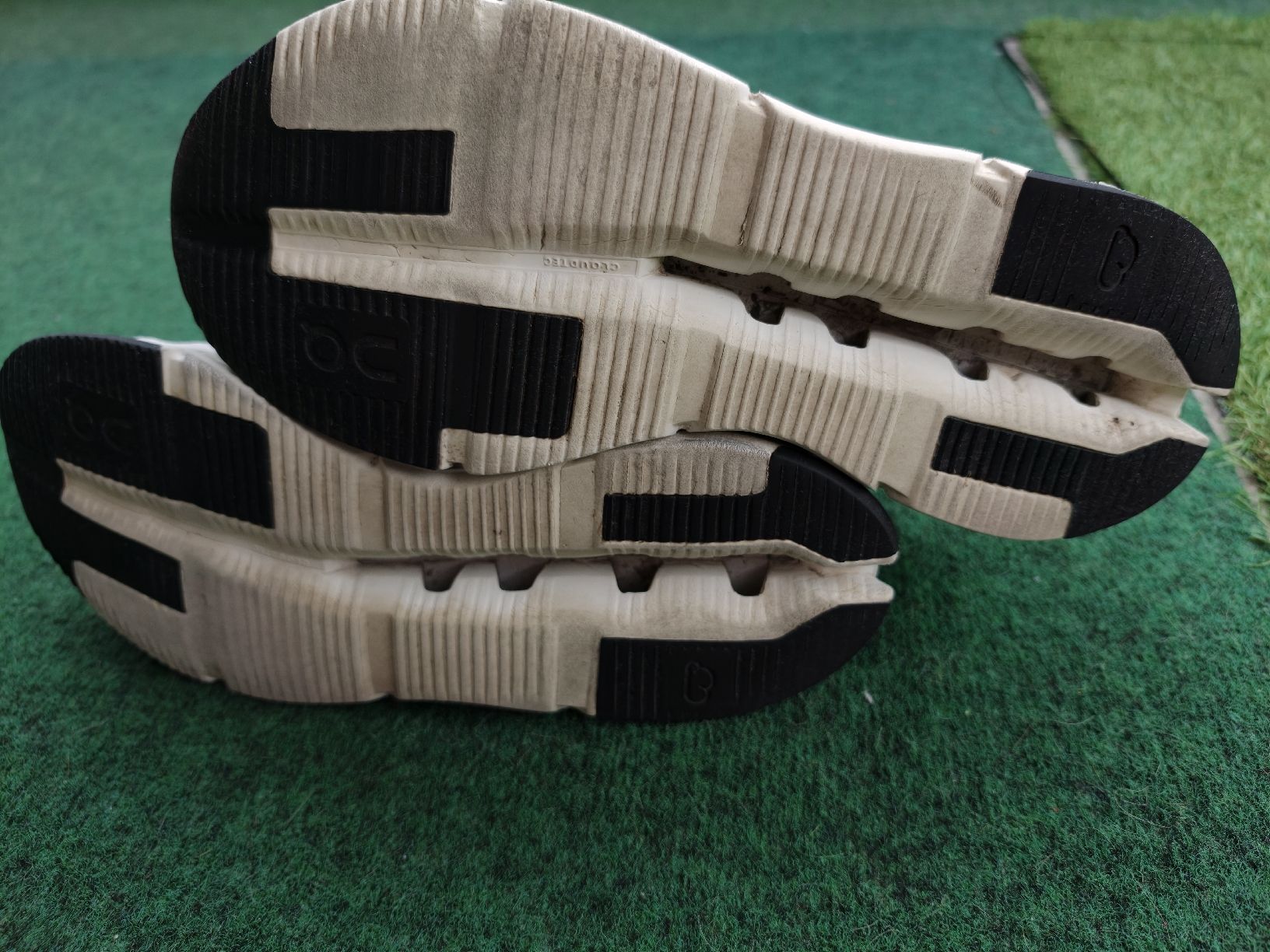 On Scarpe da uomo: On Schuhe Herren – Usato da Schwyz venduto da kur_77vh 2
