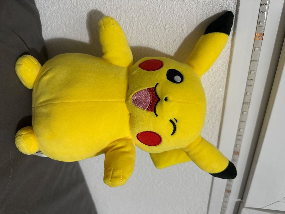 Pikachu Kuscheltier 200 Cm