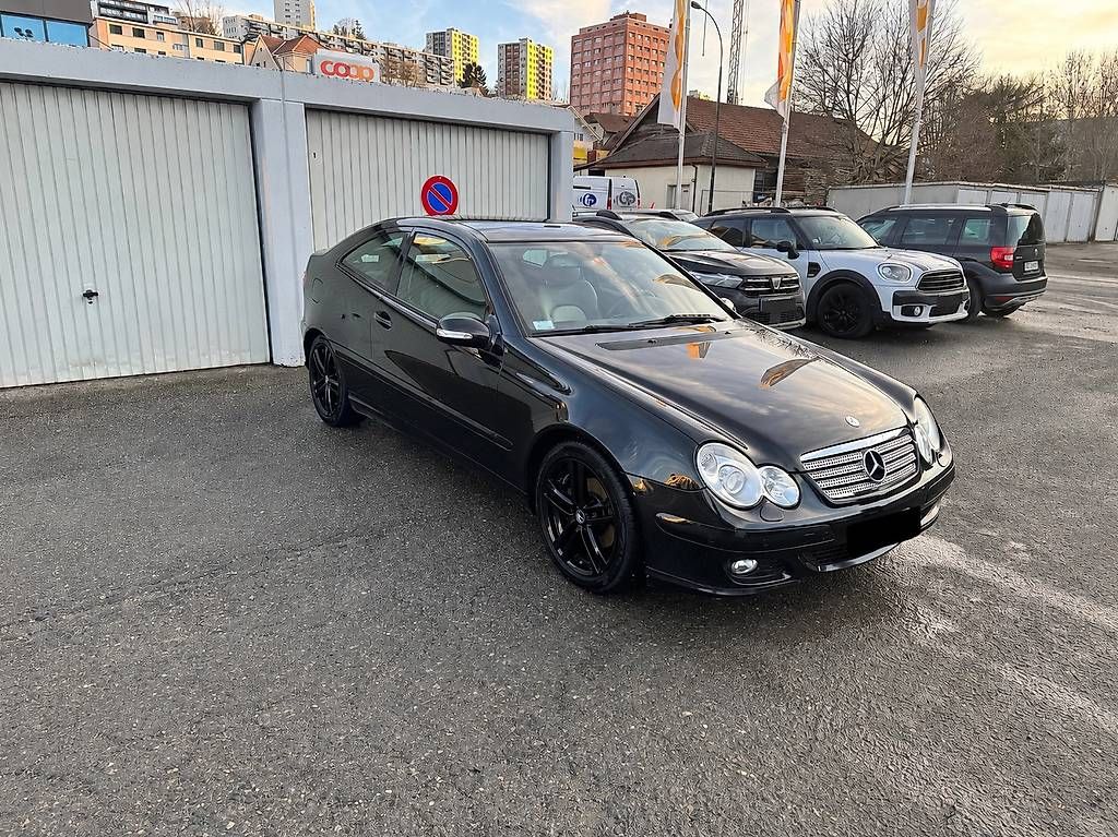 Mercedes-Benz Automobili: Mercedes C180 SportCoupe Kompressor – Usato da La Chaux-de-Fonds venduto da 7mu_g6kg 2