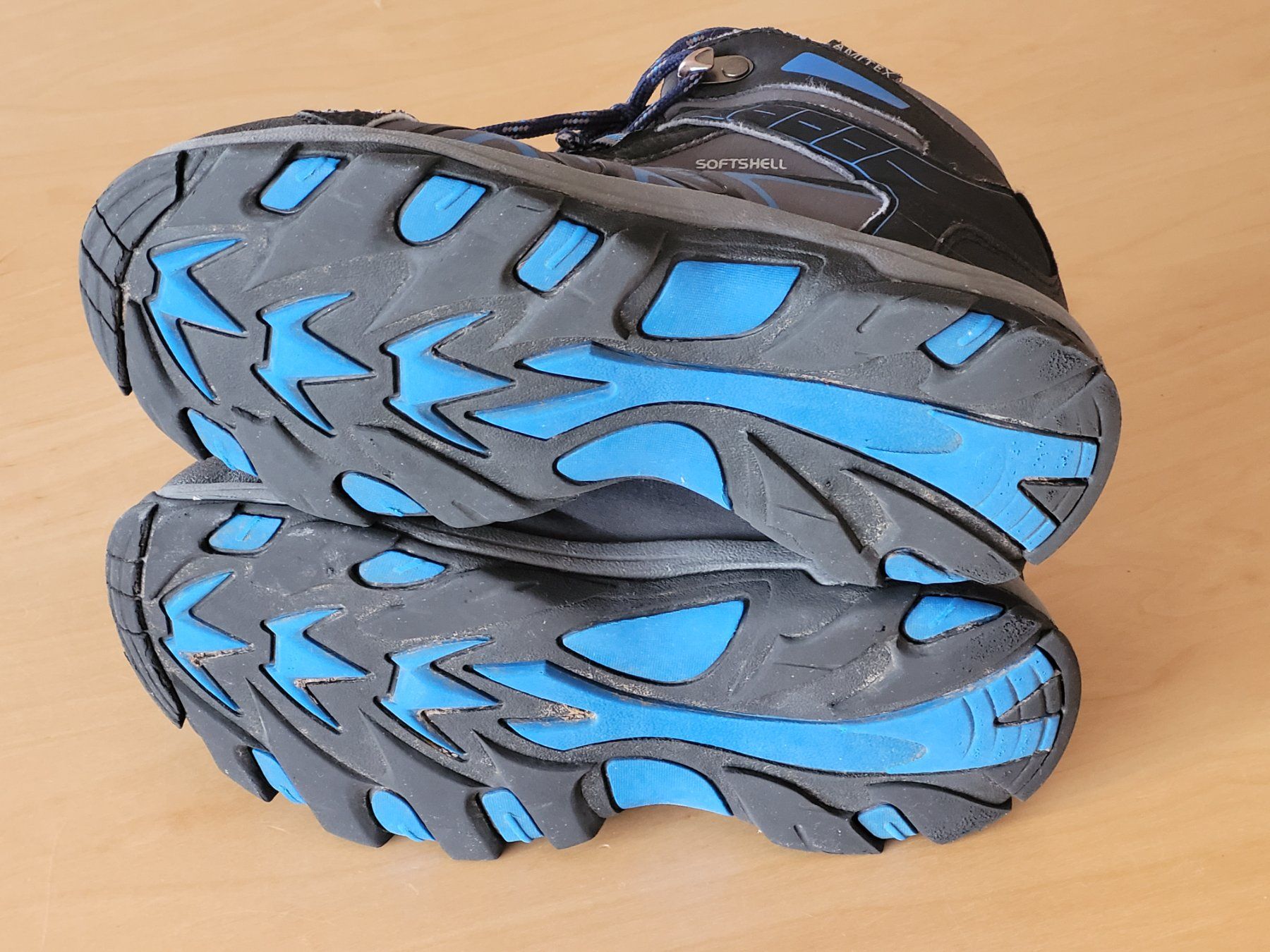 Scarpe per ragazzi: Kinder Wanderschuhe Hazard mit Amitex schwarz-blau Gr. 35 – Usato da Wiesendangen venduto da samoalk 5