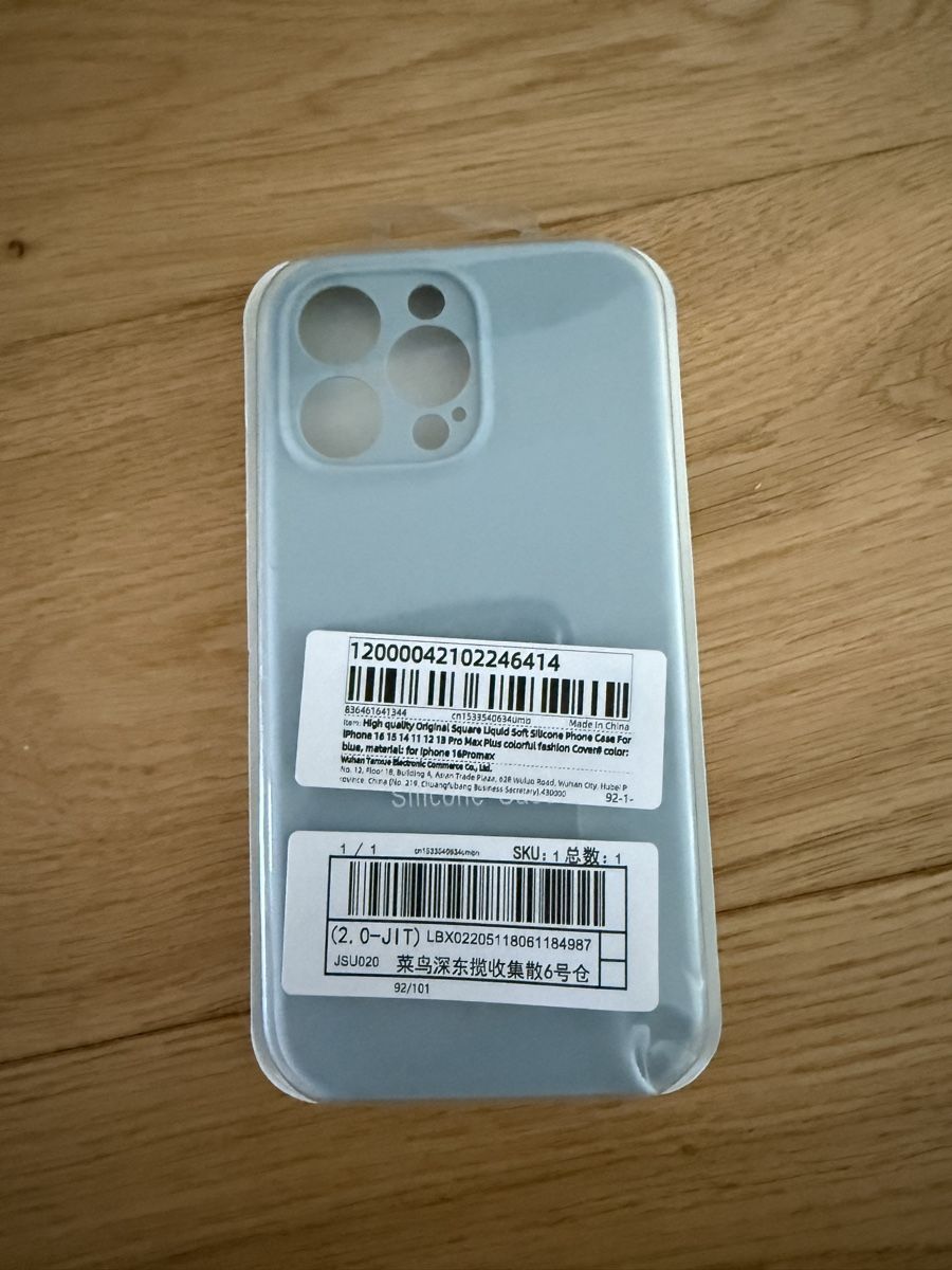 Apple Cover & Protezioni schermo: Verschiedene Cover IPhone 16 pro max – Nuovo e nell'imballaggio originale da Brüttisellen venduto da Bluepurple1 1