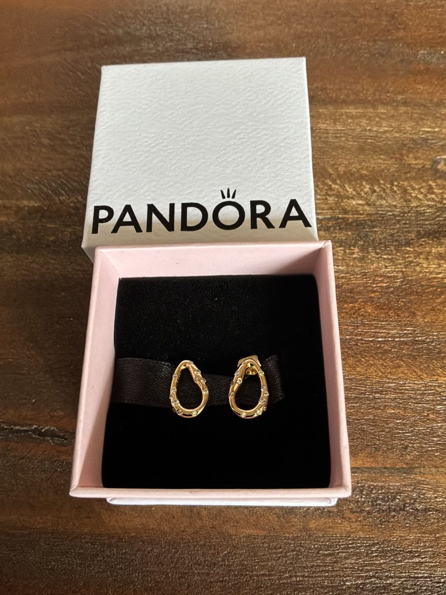 Boucles d'oreille: PANDORA Essence Ohrstecker neu! – Neuf avec emballage d'origine à Galmiz par Chr7D