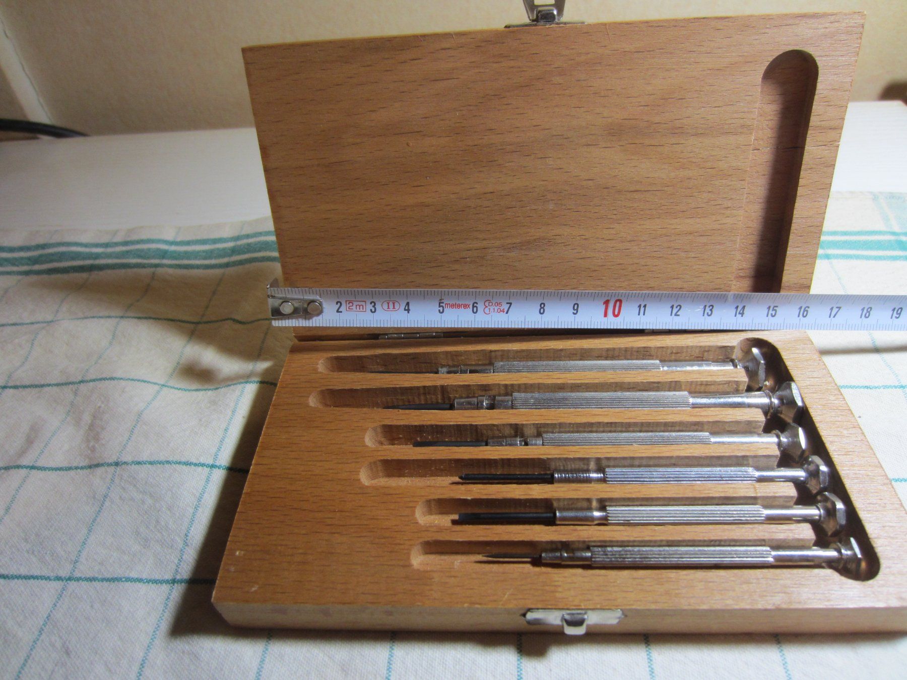 Alle Werkzeuge: Set mit 6 Präzisions-Schraubenzieher – Gebraucht aus Bachenbülach von Fishair