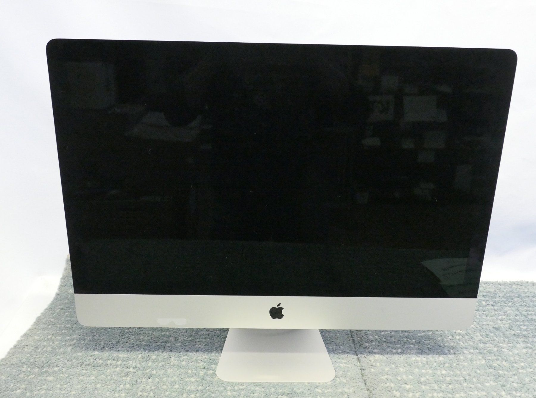 Apple PC: iMAC APPLE A21145 (MAC-050) – Usato da Münchenstein venduto da VSPBL-Verkauf