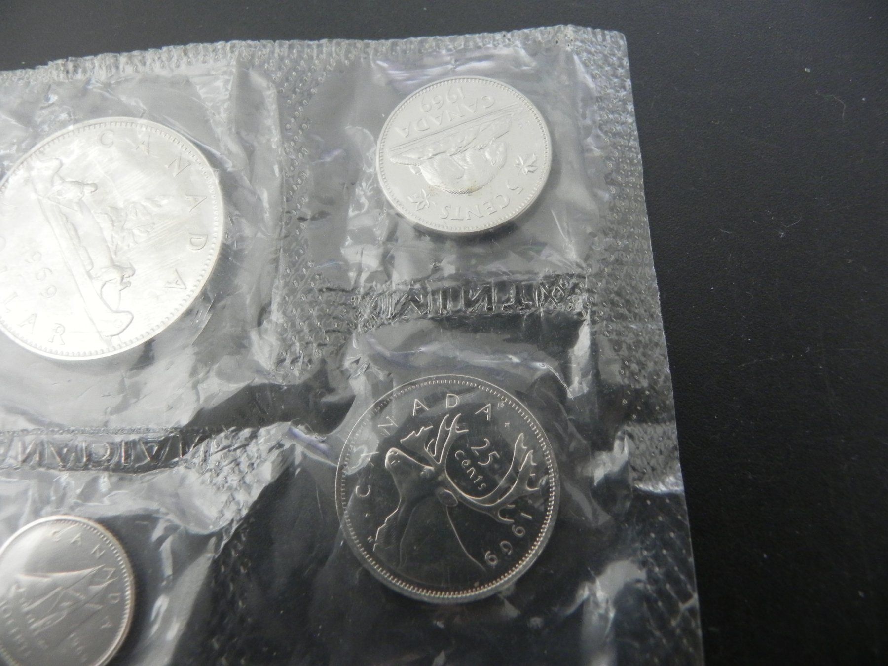 Tutti le monete: Original Münzenset - Mintset- Canada 1969 Proof – Nuovo e nell'imballaggio originale da Biel/Bienne venduto da Gogolozi 3