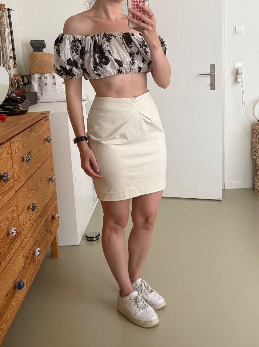 Mango Top: Superbe Top court Mango fleurs M | Mango Crop-Top – Usato da Zürich venduto da AnnaSa 1