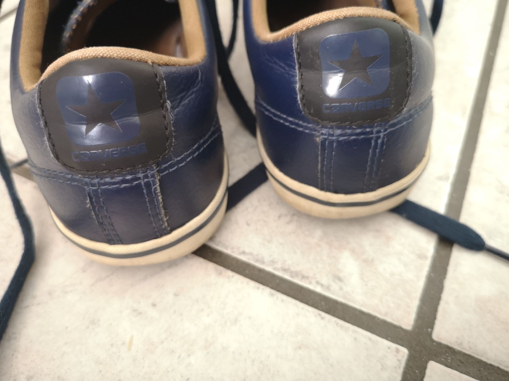 Converse Scarpe da donna: Converse Leder sneaker gr. 37 dunkelblaue – Usato da Sevelen venduto da gsandax 2