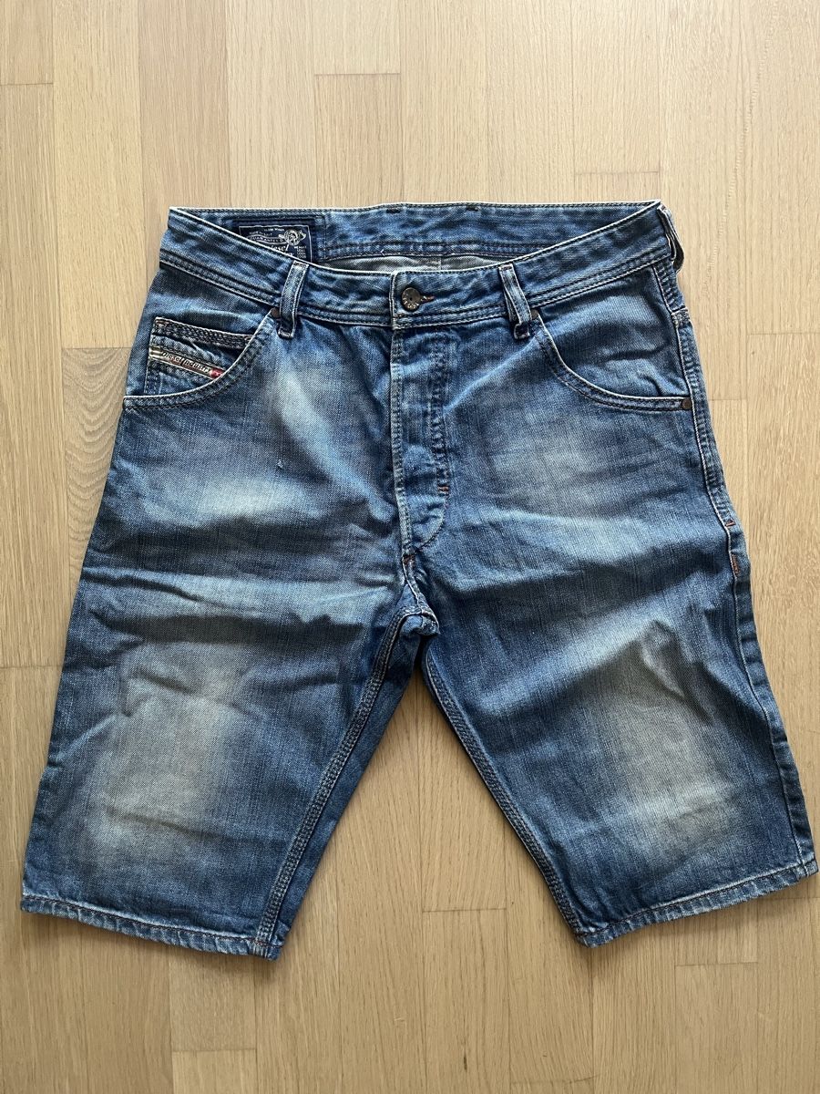 Diesel Jeans: Short en jean Diesel – Gebraucht aus Vevey von emi_m2vr 1