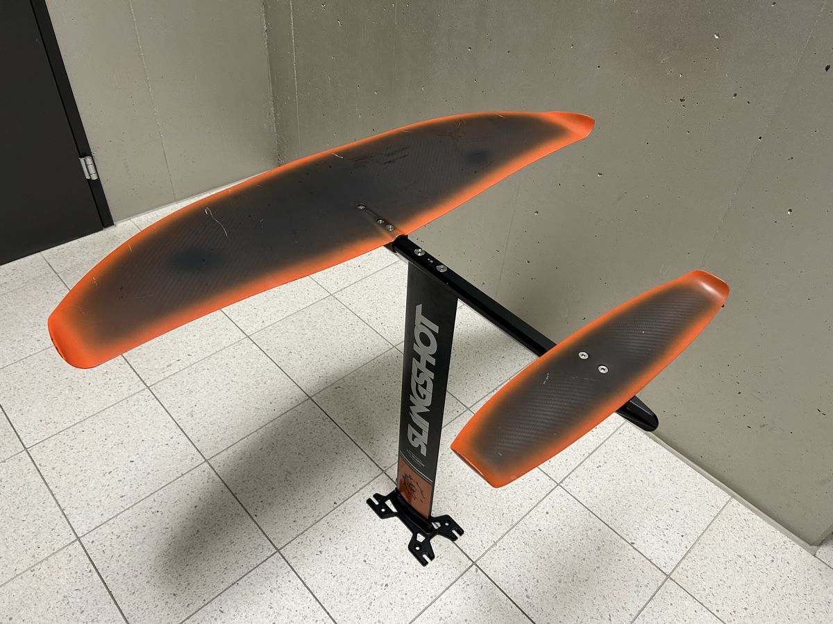 Slingshot Planches de surf: Slingshot wingfoil set, Hover Glide FWing V1 – D'occasion à Zürich par academ 3
