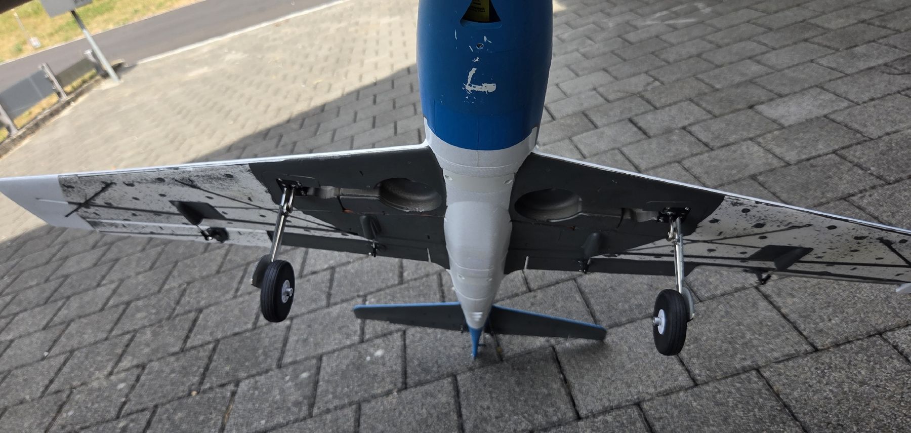 E-Flite RC Kits de montage: E-Flite V1200 Modellflugzeug – D'occasion à Brislach par Romat 6