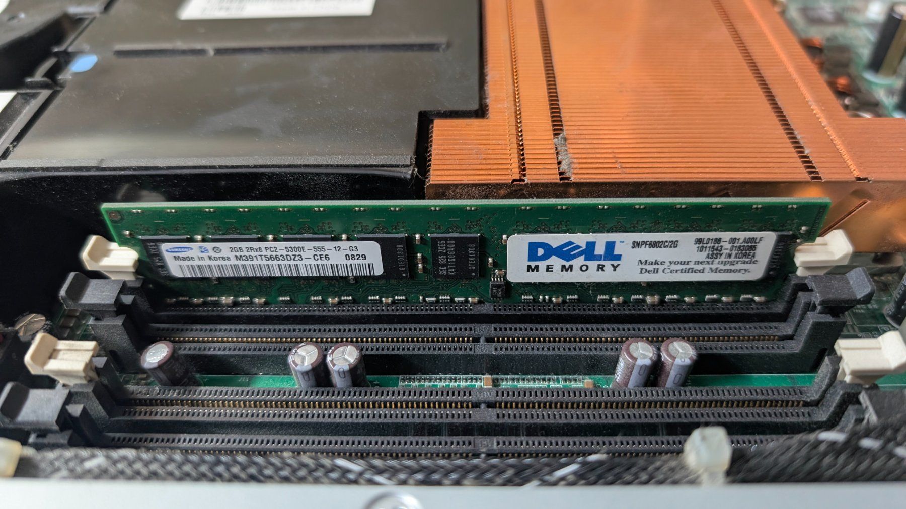 Dell Server: Dell PowerEdge 850 Server 2GB ECC startet ins BIOS – Usato da Zürich venduto da 1.Simon 7