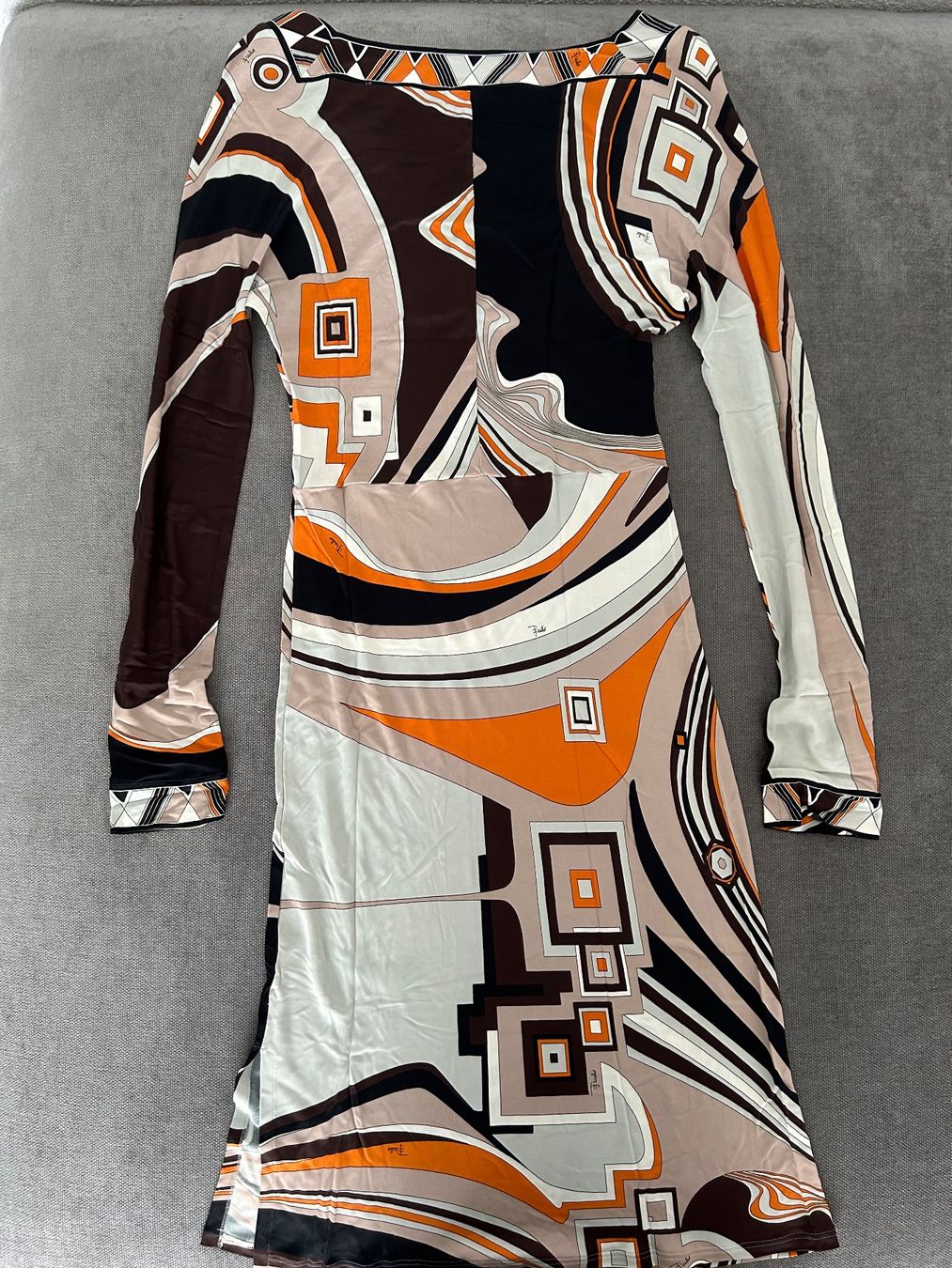 Kleider: Vintage Emilio Pucci Designerkleid – Gebraucht aus Wimmis von rimnakit 1