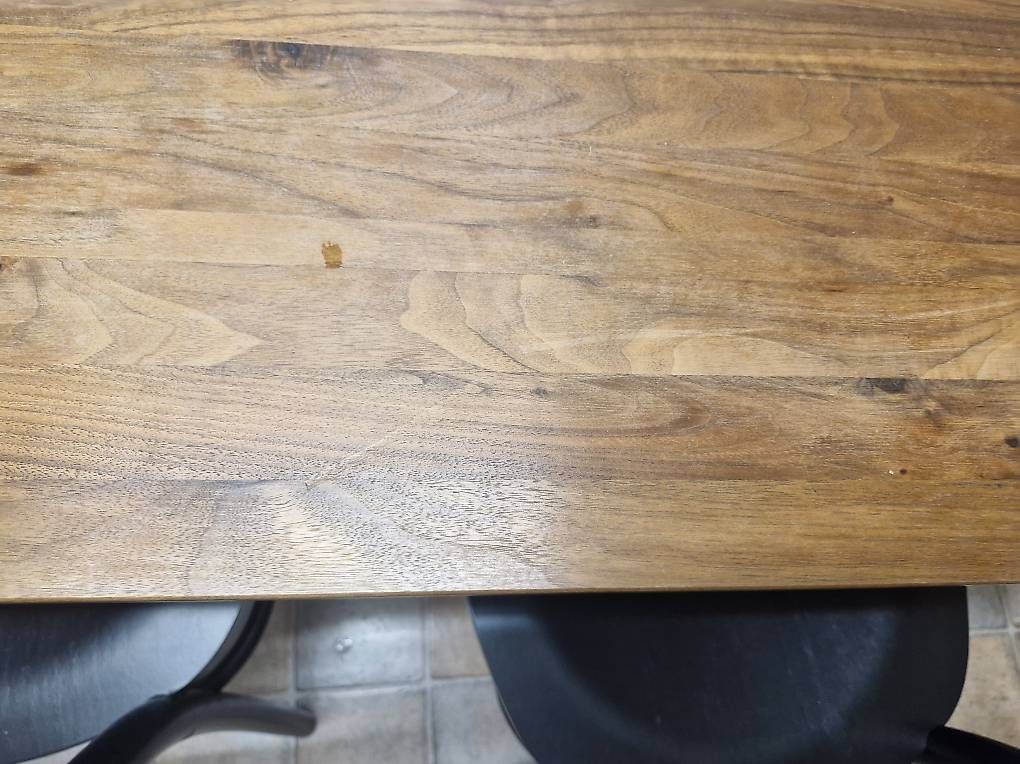 Set di tavolo e panche: Tisch, Küchentisch mit 4 Stühlen – Usato da Wädenswil venduto da Canubis 1