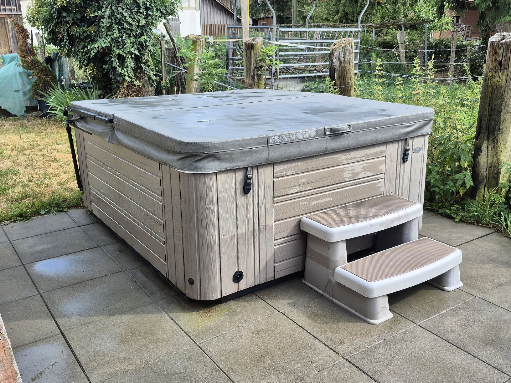 Whirlpool: Whirlpool, Spa, Jacuzzy Caldera Martinique – Usato da Schnottwil venduto da 02Marc 5