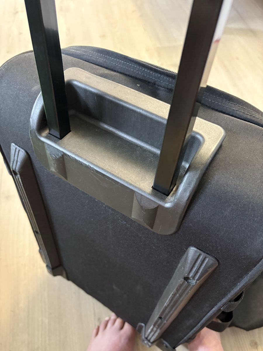 Eastpak Valigie: Eastpack Ersatz Rollkoffergriff – Usato da Winterthur venduto da Teflonbrauer 5
