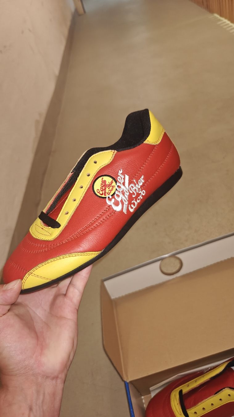 Herrenschuhe: Schuhe Limitierte Edition  – Neu und originalverpackt aus Thörishaus von NOBODY_90