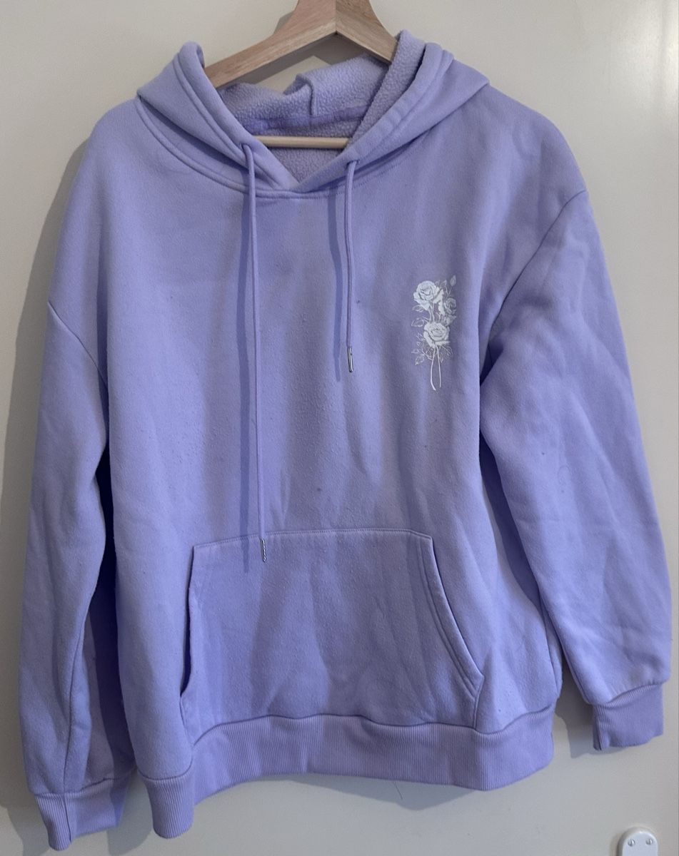 Shein Maglioni & Felpe: Sweat à capuche lilas avec roses blanches taille M – Usato da Onex venduto da ale_5fgb