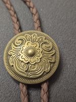 15) Bolo-Tie Westernkrawatte Concho Blume Vintage Bronze Neu