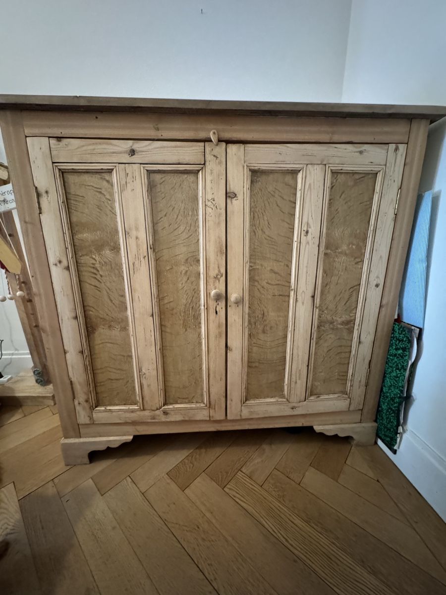 Credenze: Buffet en bois massif  – Usato da Genève venduto da smilee17