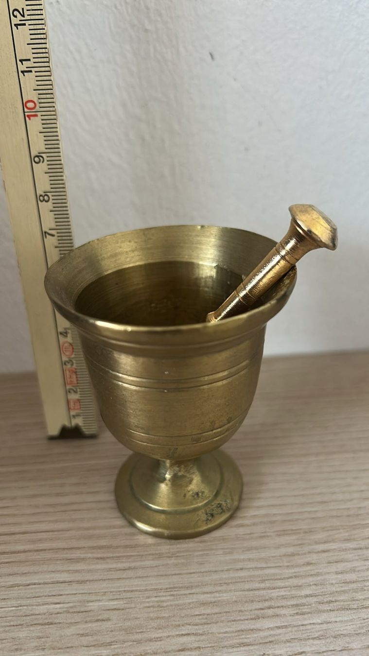 Sonstiges für das Kochen & Backen: Piccolo mortaio metallo (forse ottone) – Gebraucht aus Melano von H-Sara 1