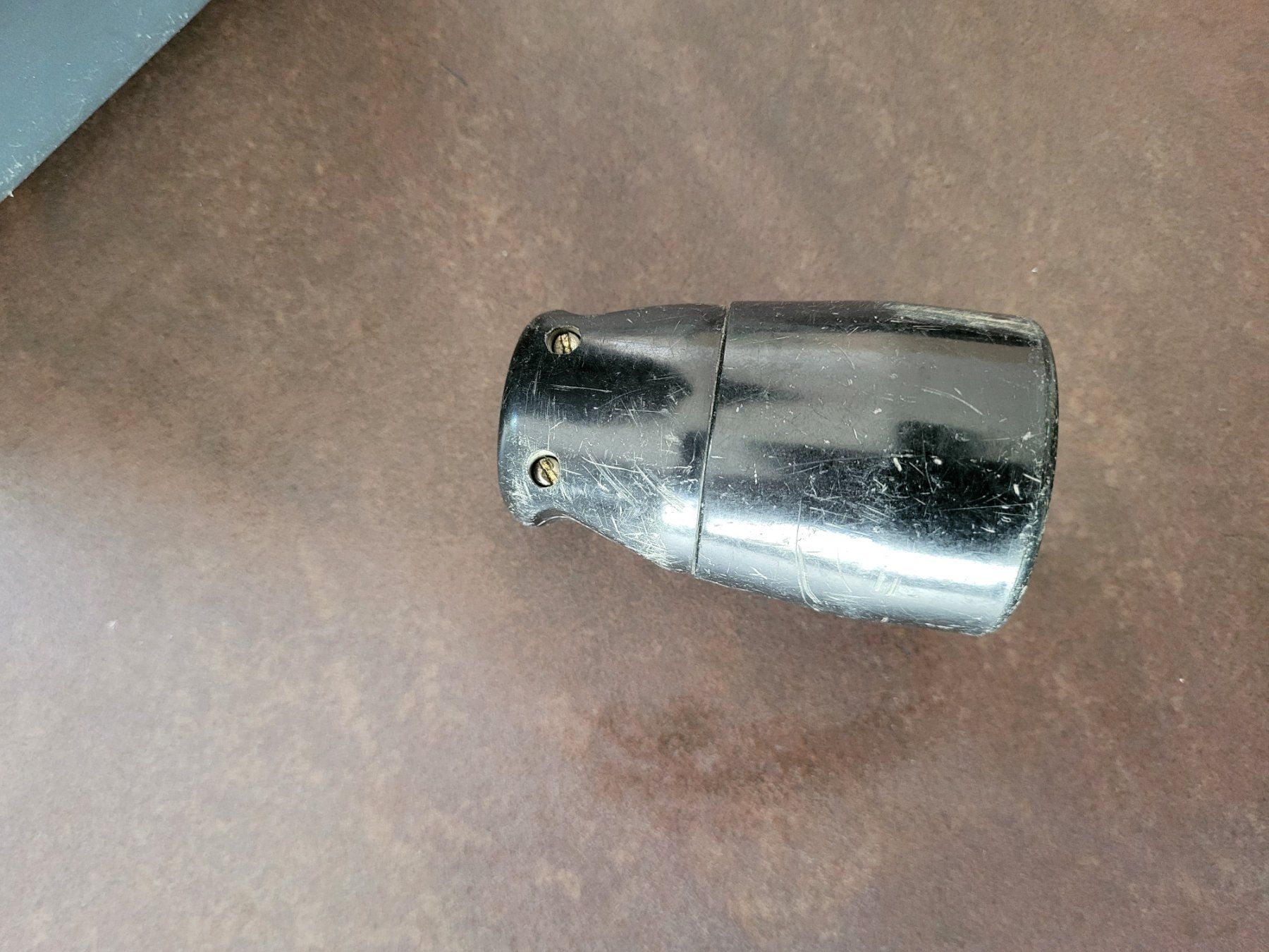 Spine: 380 V Stecker weiblich – Usato da Rifferswil venduto da Jchb 1