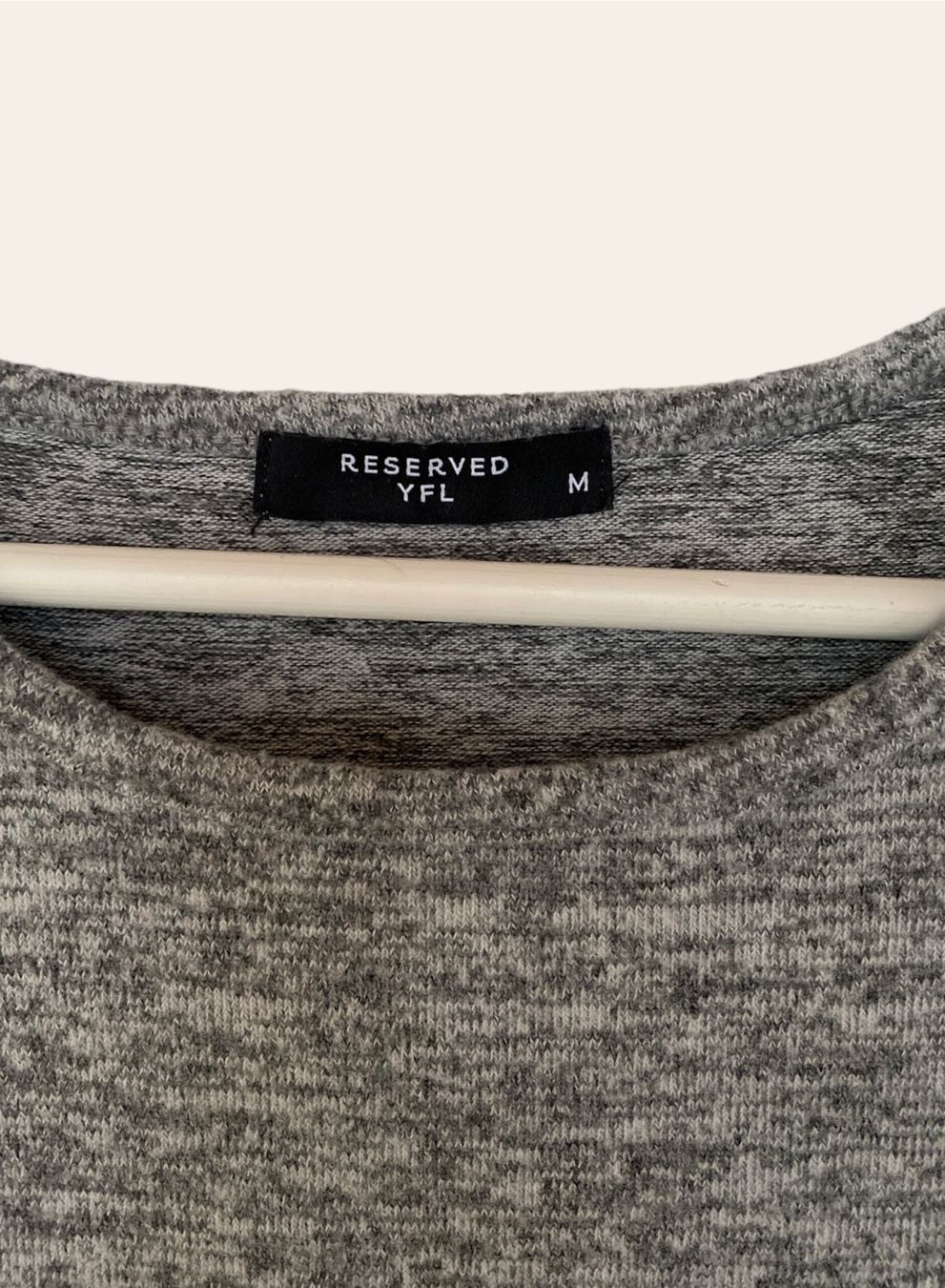 Kleider: Graues Kleid mit Spitzenbesatz – Neu (gemäss Beschreibung) aus Regensdorf von heg_h8cq 3