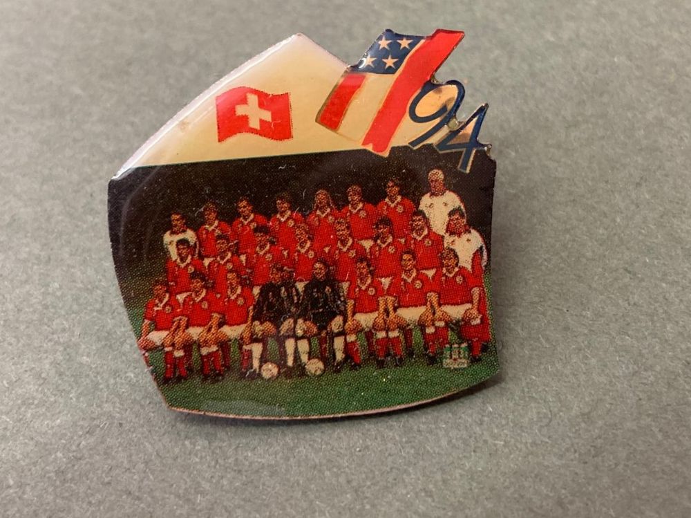 Placchette & Badge: Pin Schweizer Nationalmannschaft – Usato da Richterswil venduto da Nathan_adler