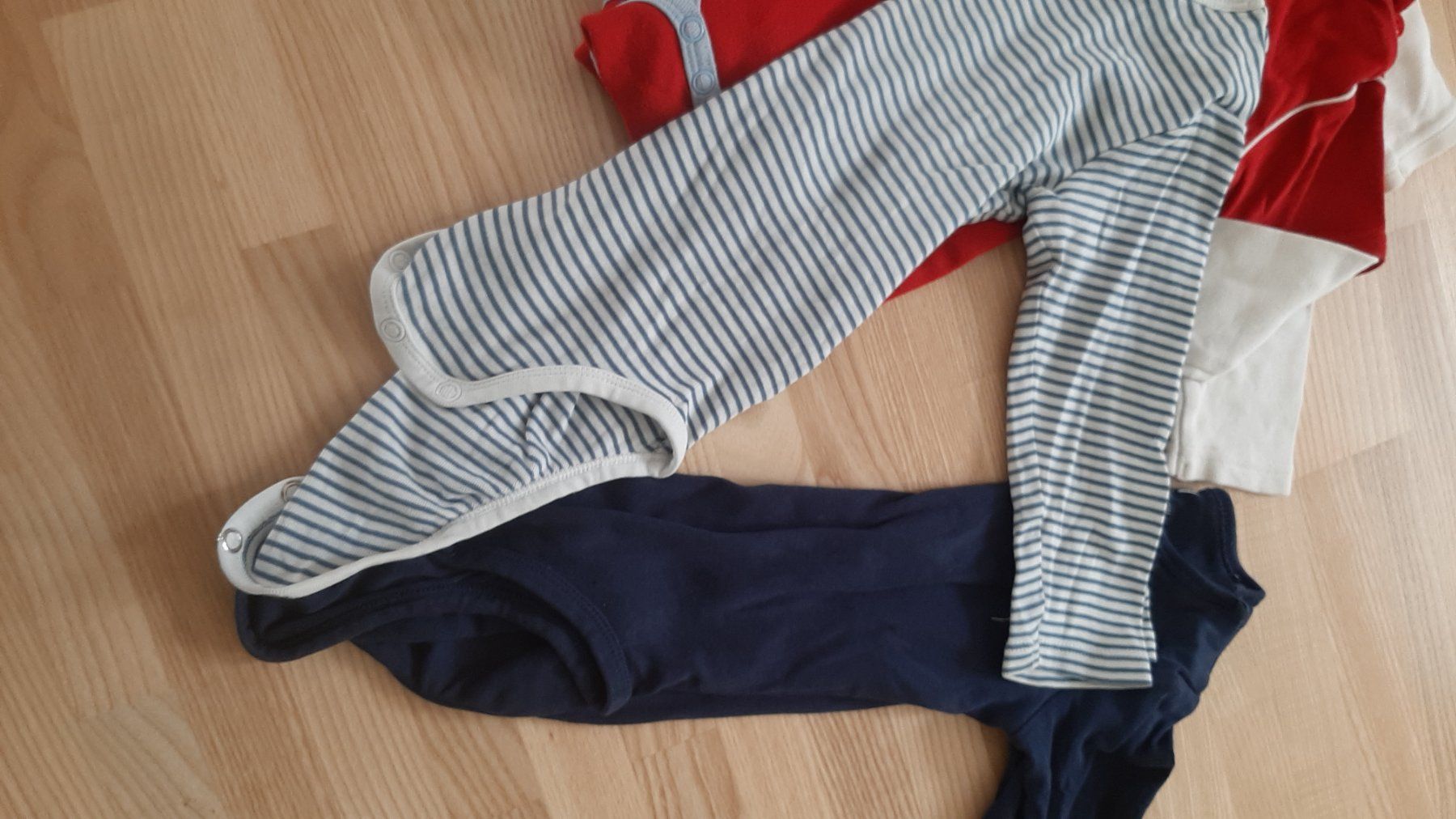 H&M Kleiderpakete & -sets: 6 warme Langarm-Bodys – Gebraucht aus St.Gallen von sim_2thg 2
