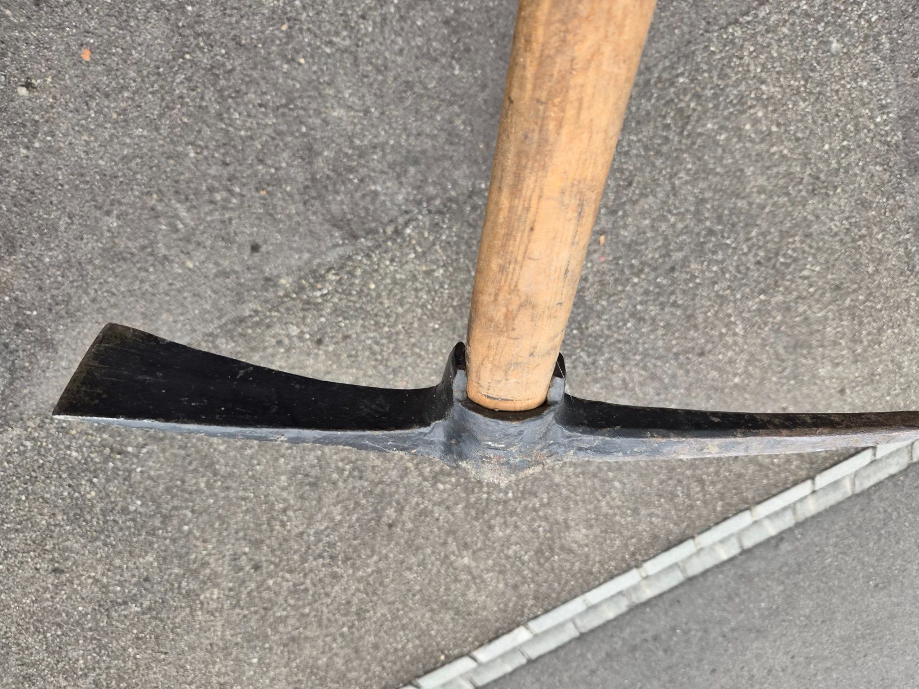 Attrezzatura da arrampicata: Spitzhacke mit Holzstiel 40cm gebraucht – Usato da Zürich venduto da Primanoctis 5