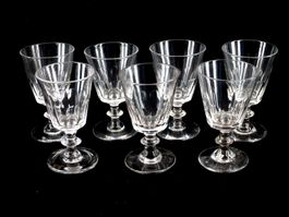 7 verres vin Louis Philippe à cotes. Geschliffenen Gläser