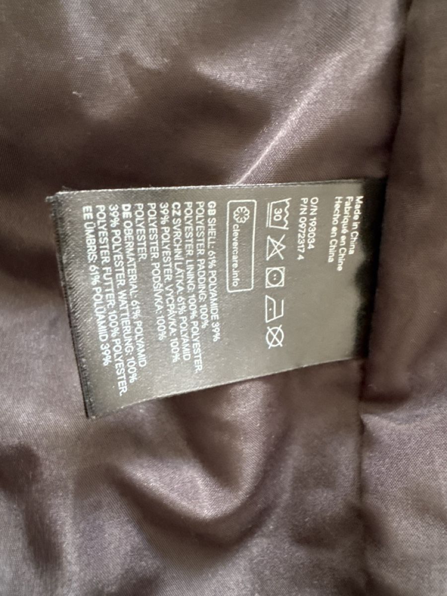 H&M Gilet & Giacche senza maniche: Damen Weste H&M schwarz Grösse XS lang – Usato da Mels venduto da ann_v2x9 2
