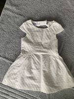 Kleid gr 98 und 104 sehr guter Zustand