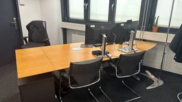 Grosser Bürotisch mit abnehmbarenTeil (40cm)