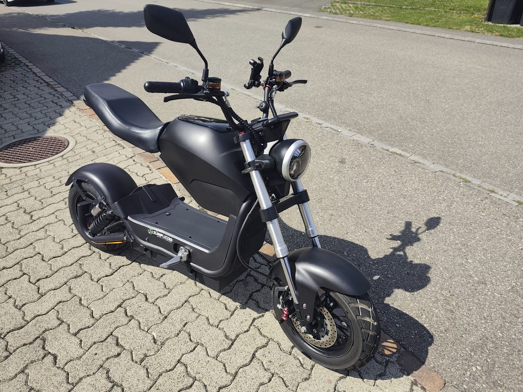 Scooter: City Max Pro E-Roller Schwarz – Usato da Kloten venduto da CellSwiss 3